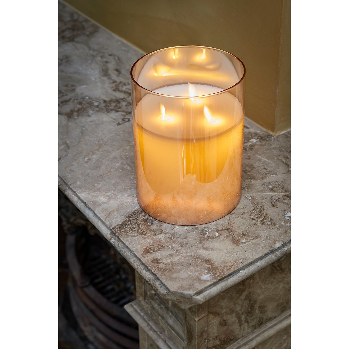 LED-Kerze – H20 x Ø15 cm – Glas/Wachs – Gold