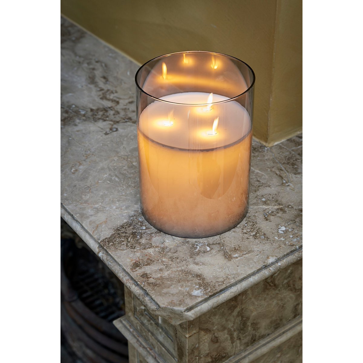 LED-Kerze – H20 x Ø15 cm – Glas/Wachs – Grau