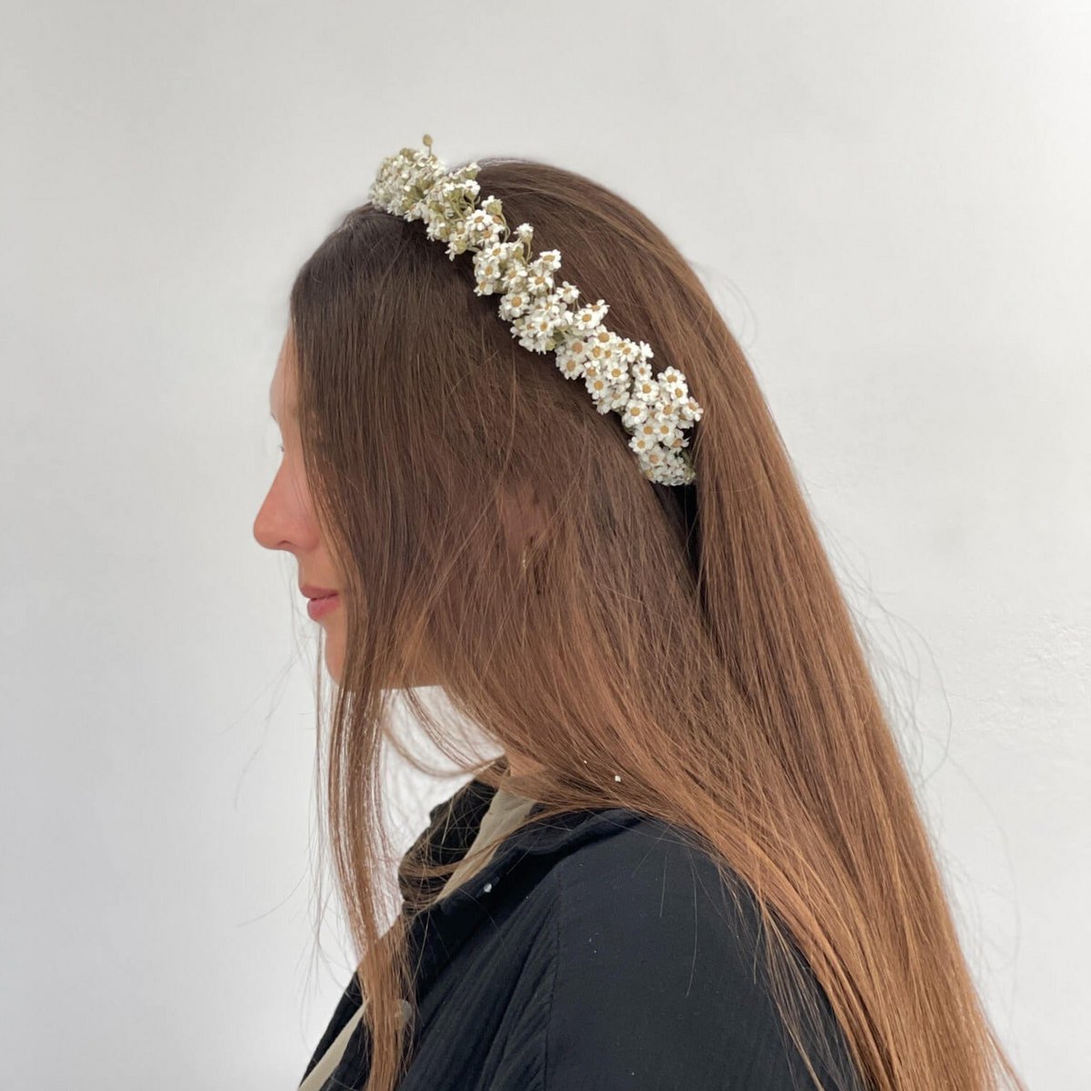 Haarkranz Trockenblumen weiß Gänseblümchen